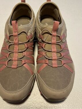 Skechers Women's Tan and Coral Slip-On Sneakers